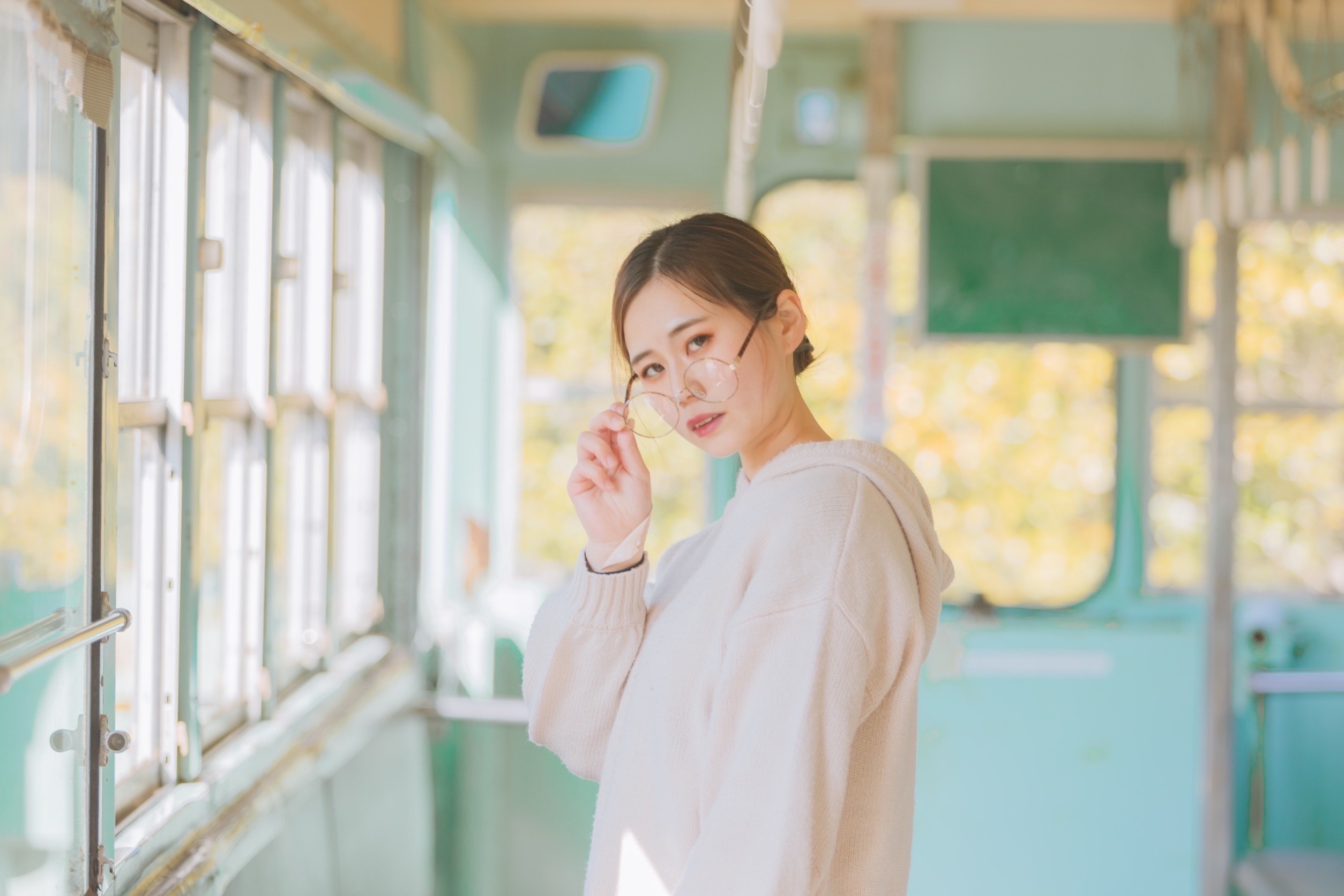 堀優里のフォト：モデルキャスティングプラットフォーム｜COLORFULLY